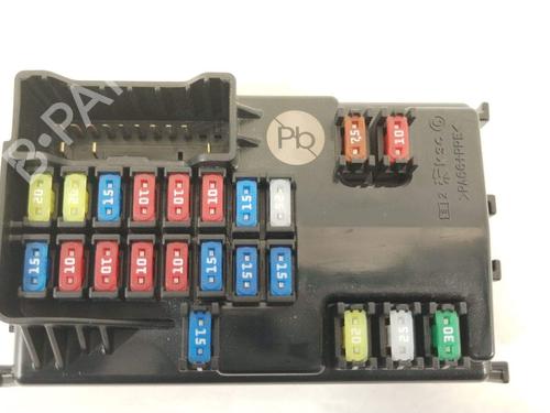 Used Fuse box Fuse box 38460428 38460428