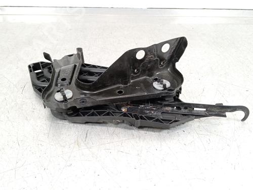 Used Left headlight support SKODA OCTAVIA II (1Z3) 1.6 TDI (105 hp) 30754786