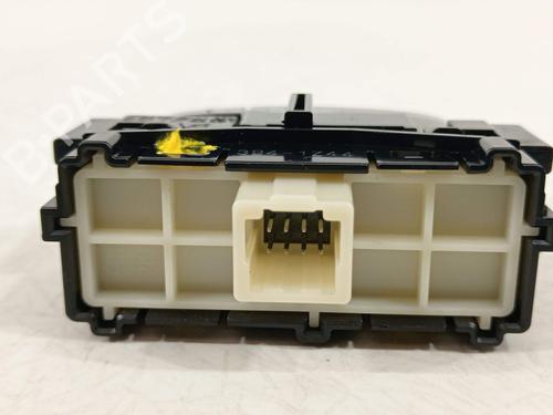 Switch TOYOTA COROLLA Hatchback (_E21_, _EA1_, _EH1_) 1.8 Hybrid (ZWE211) | BP39591756I30 - Image 4