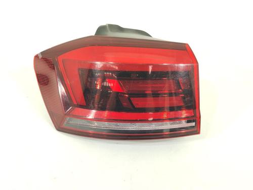 left-taillight-vw-golf-sportsvan-vii-am1-an1-2014-2015-2016-2017-2018-2019-2020-17912481 main image