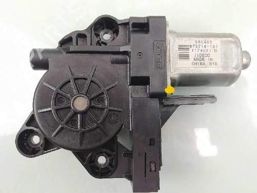 Used Right rear window motor Right rear window motor 6547687 6547687