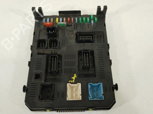 Used Fuse box Fuse box PEUGEOT 307 (3A/C) 2.0 HDi 135 (136 hp) 33465872 33465872