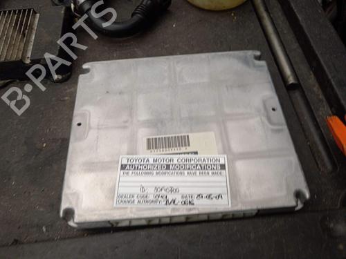 Used Engine control unit (ECU) Engine control unit (ECU) TOYOTA COROLLA Verso (ZER_, ZZE12_, R1_) 2.2 D-4D (AUR10_, AUR10R) (136 hp) 38413733 38413733