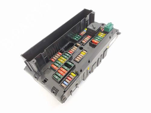Used Fuse box Fuse box 9447606 9447606