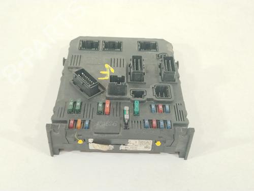 Used Fuse box Fuse box 36886402 36886402