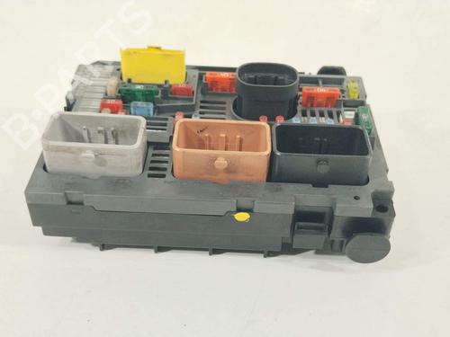 Used Fuse box Fuse box 36235501 36235501