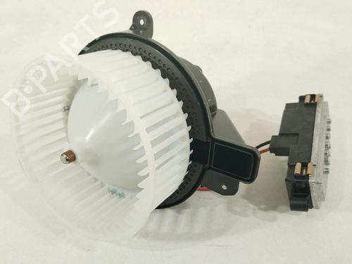 Used Heater blower motor Heater blower motor SEAT IBIZA V (KJ1, KJG) 1.0 TSI (110 hp) 39434349 39434349