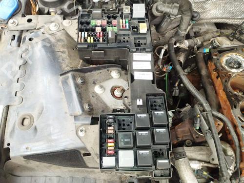Used Fuse box Fuse box 36235478 36235478