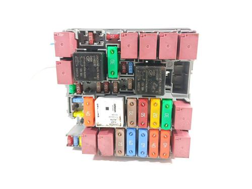 Used Fuse box Fuse box 16795445 16795445