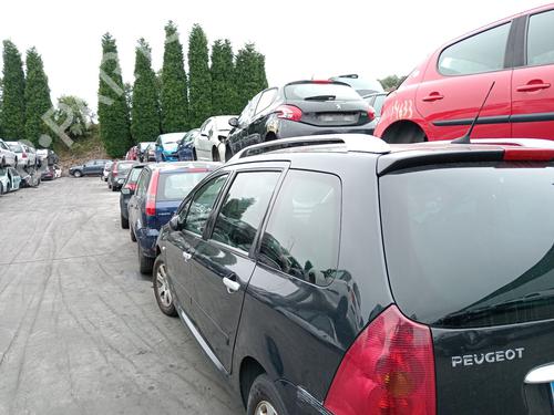 Right taillight PEUGEOT 307 SW (3H) 1.6 16V | BP30847610C35