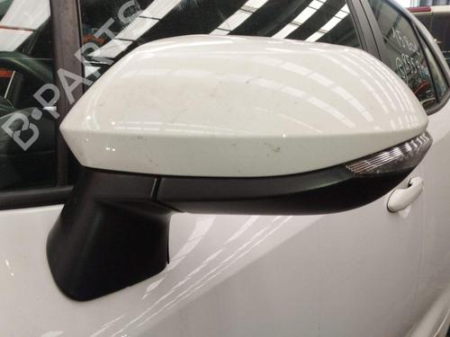 left-mirror-toyota-corolla-hatchback-_e21_-_ea1_-_eh1_-2018-39448221 main image