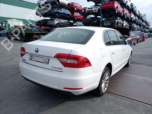 Left tailgate light SKODA SUPERB II (3T4) 2.0 TDI 16V | BP34633820C79 - Image 8
