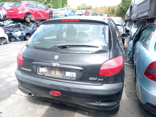 Fuse box PEUGEOT 206 Hatchback (2A/C) 1.4 HDi eco 70 | BP30200993E1