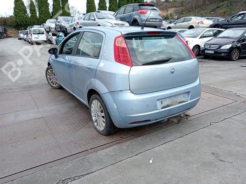Fuse box FIAT GRANDE PUNTO (199_) 1.3 D Multijet (199.AXD11, 199.AXD1A, 199.AXD1B,... | BP22645506E1 