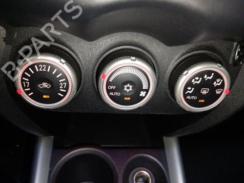 Used Climate control Climate control 38458318 38458318