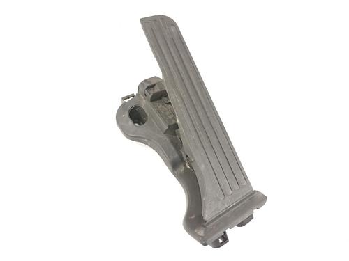 Used Pedal Pedal 15486172 15486172