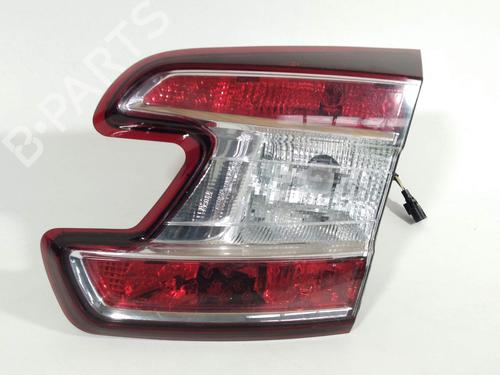 Used Right tailgate light Right tailgate light RENAULT MEGANE III Grandtour (KZ0/1) 1.5 dCi (KZ09, KZ0D, KZ1G, KZ29, KZ14, KZ1W, KZ10, KZ1F,... (110 hp) 24228371 24228371