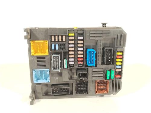 fuse-box-citroen-c4-picasso-ii-2013-30104711 main image