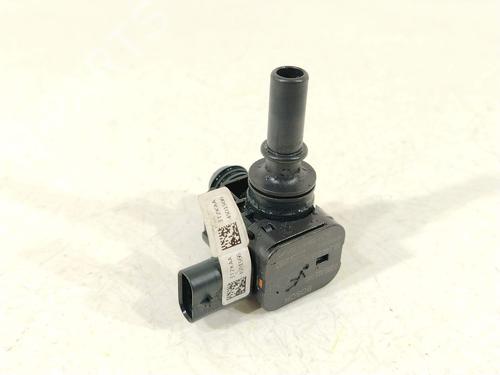 Used Electronic sensor Electronic sensor 31810852 31810852