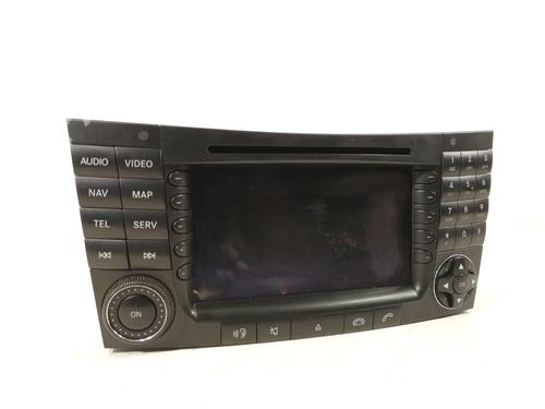 Used Radio MERCEDES-BENZ E-CLASS (W211) E 320 CDI (211.026) (204 hp) 30838643