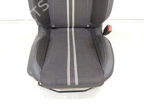 Right front seat OPEL CORSA F (P2JO) 1.2 (68) | BP32504900C16 - Image 4
