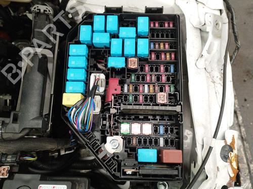 Used Fuse box Fuse box 36235473 36235473