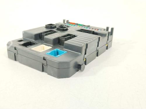 Used Fuse box Fuse box 36039936 36039936