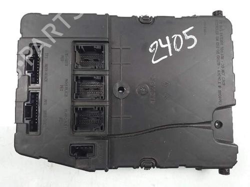 Used Fuse box Fuse box 4808199 4808199