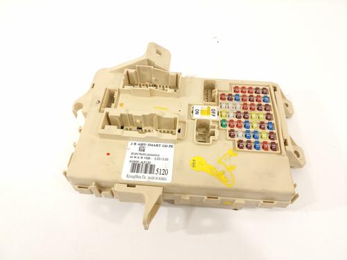 Fuse box HYUNDAI i30 (GD)  | BP17449186E1 
