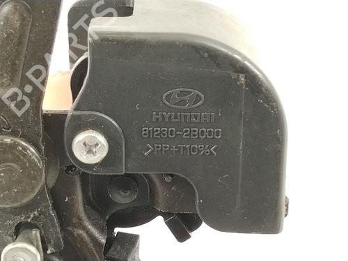 Tailgate lock HYUNDAI SANTA FÉ II (CM) 2.2 CRDi GLS 4x4 | BP18297694C101 