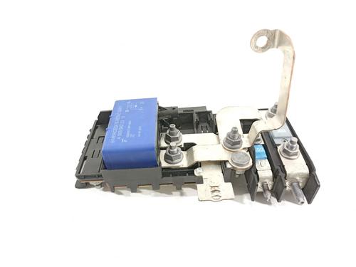 Used Fuse box Fuse box 15981553 15981553