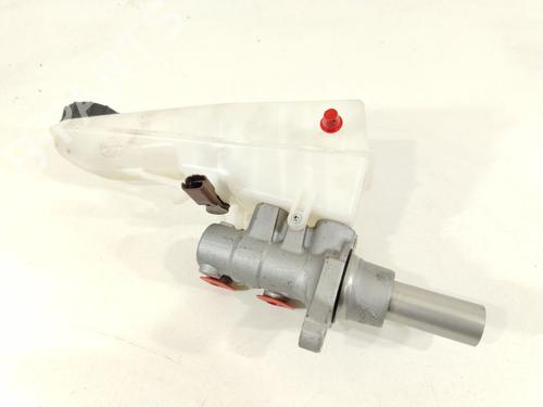 Used Brake master cylinder Brake master cylinder PEUGEOT TRAVELLER Bus (V_) 2.0 BlueHDi 145 (144 hp) 33399231 33399231