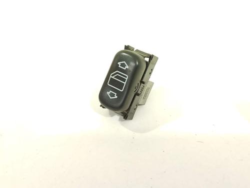 Used Right front window switch Right front window switch 8327574 8327574