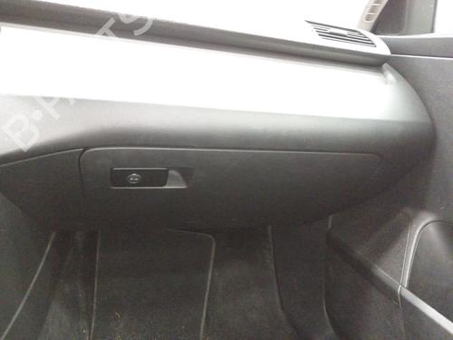 glove-box-vw-passat-b6-3c2-2005-2006-2007-2008-2009-2010-2011-36800793 main image