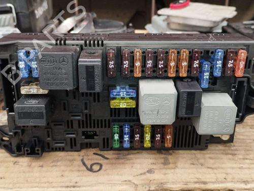 Used Fuse box Fuse box 38735456 38735456