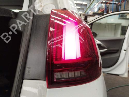 Used Right taillight Right taillight 37154208 37154208
