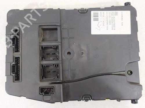 Used Fuse box Fuse box 11770031 11770031