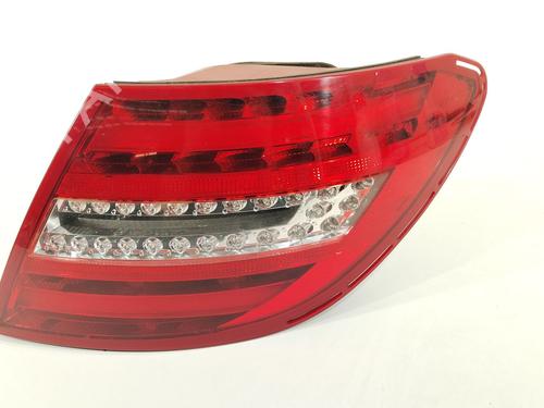 Used Right taillight MERCEDES-BENZ C-CLASS (W204) [2007-2015]  18649892