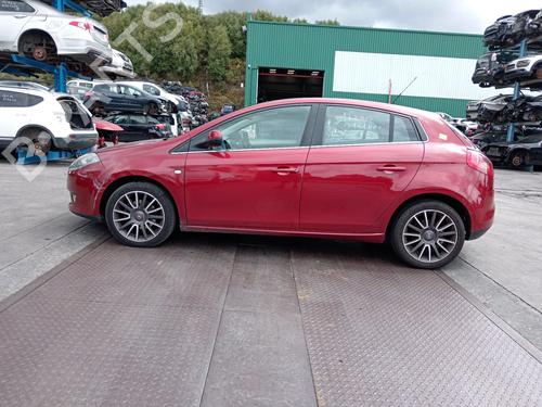 Brugte FIAT BRAVO II (198_)  1.6 D Multijet (198AXH1B)  4916210