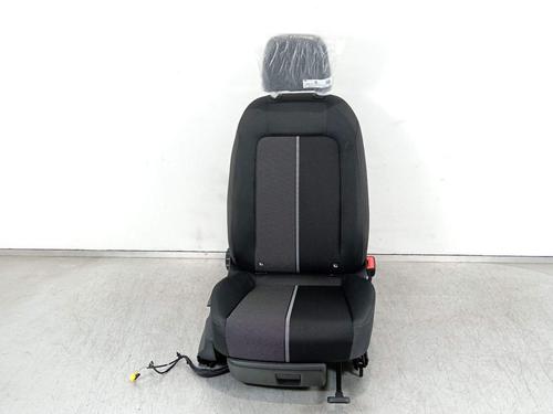 right-front-seat-audi-a1-sportback-gba-2018-32988333 main image