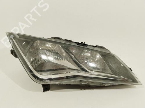 Used Right headlight SEAT LEON (5F1) 1.6 TDI (115 hp) 28184227