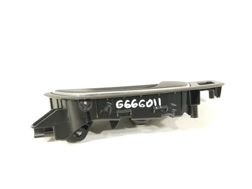 Front left interior door handle SEAT LEON (5F1) | BP31362568I13