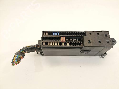 Used Fuse box Fuse box 13561455 13561455