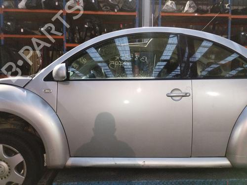 Used Left front door VW NEW BEETLE (9C1, 1C1) 1.6 (100 hp) 30273393