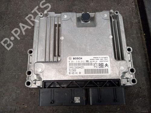 Used Engine control unit (ECU) Engine control unit (ECU) 39171359 39171359