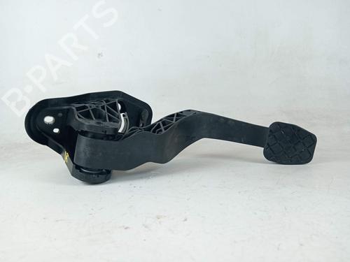 Used Clutch pedal Clutch pedal 18409714 18409714