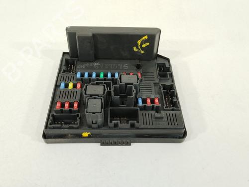 Used Fuse box Fuse box 36453351 36453351