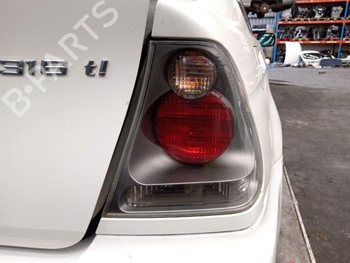 right-taillight-bmw-3-compact-e46-2001-2002-2003-2004-2005-38285509 main image