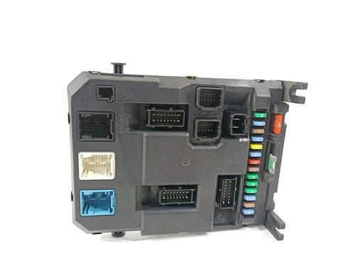 Used Fuse box Fuse box 16728797 16728797