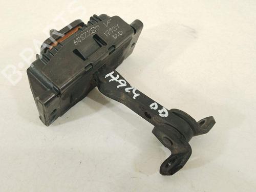 Used Hinge/Door check strap Hinge/Door check strap 39379897 39379897